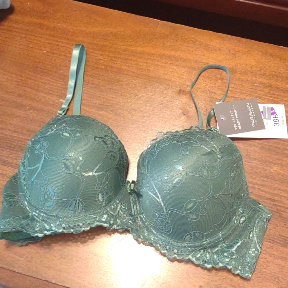 NWT! Parisian Bra 38B
